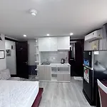 B&B Phu My Hung